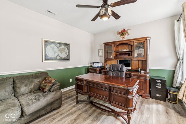 7713 Eagle Point, Zionsville, IN 46077