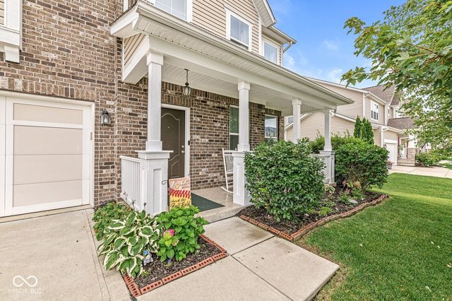 7713 Eagle Point, Zionsville, IN 46077