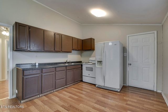 420 Front Avenue North, Rockwood, TN 37854