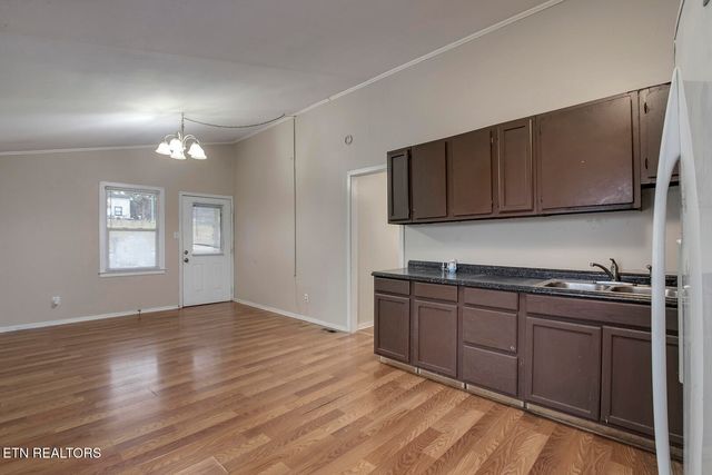 420 Front Avenue North, Rockwood, TN 37854