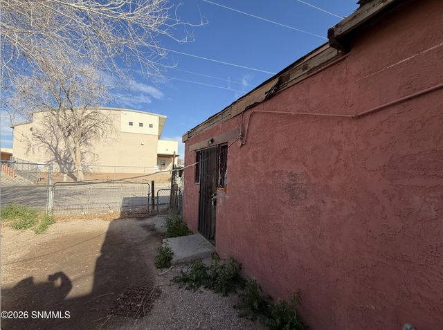 645 E Chestnut Avenue, Las Cruces, NM 88001