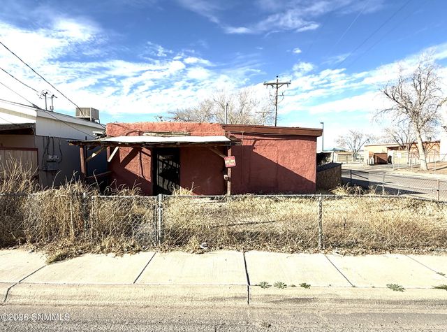 645 E Chestnut Avenue, Las Cruces, NM 88001