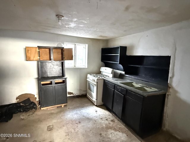 645 E Chestnut Avenue, Las Cruces, NM 88001