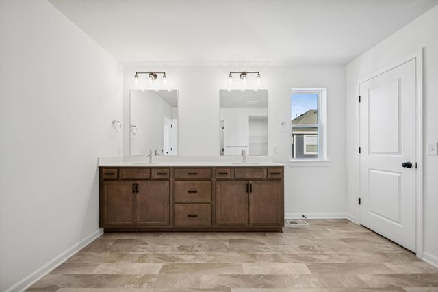 1155 151st Street W, Rosemount, MN 55068