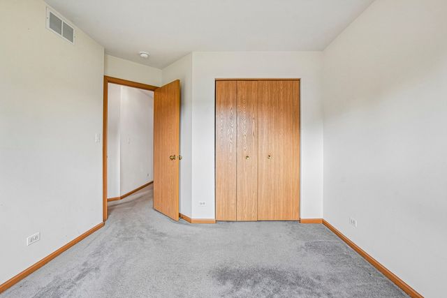 2359 Foxmoor Lane 2359, Aurora, IL 60502