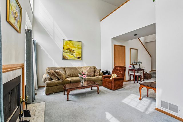2359 Foxmoor Lane 2359, Aurora, IL 60502