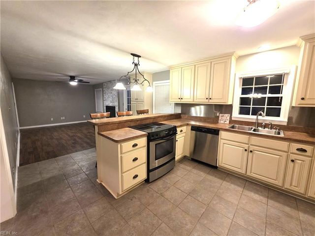 3315 Dogwood DR, Portsmouth, VA 23703
