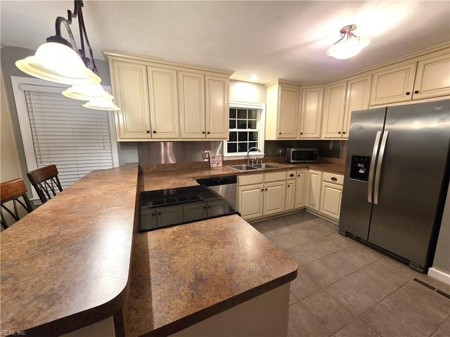 3315 Dogwood DR, Portsmouth, VA 23703