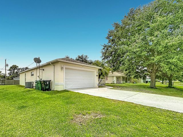 1344 SW Parma Avenue, Port St. Lucie, FL 34953