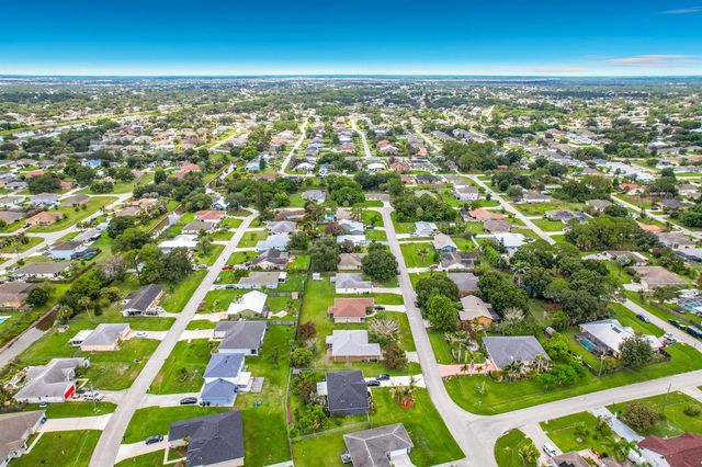 1344 SW Parma Avenue, Port St. Lucie, FL 34953