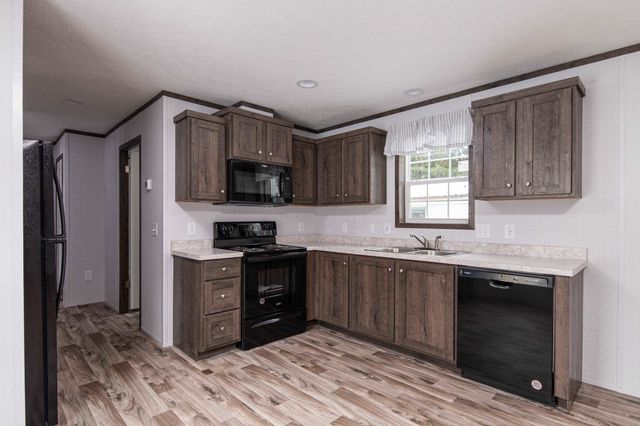 95 3rd Street, St. Johnsbury, VT 05819
