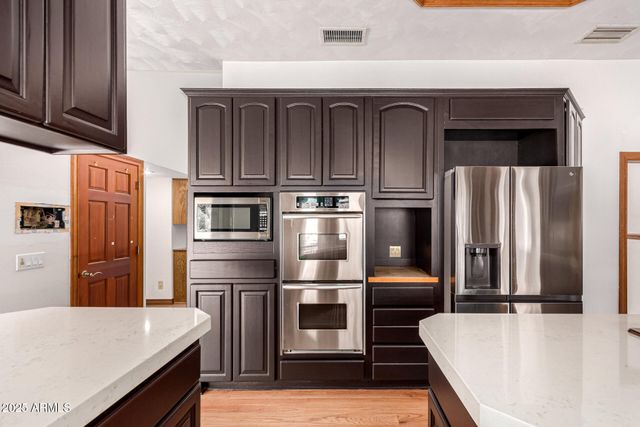 8606 S DORSEY Lane, Tempe, AZ 85284