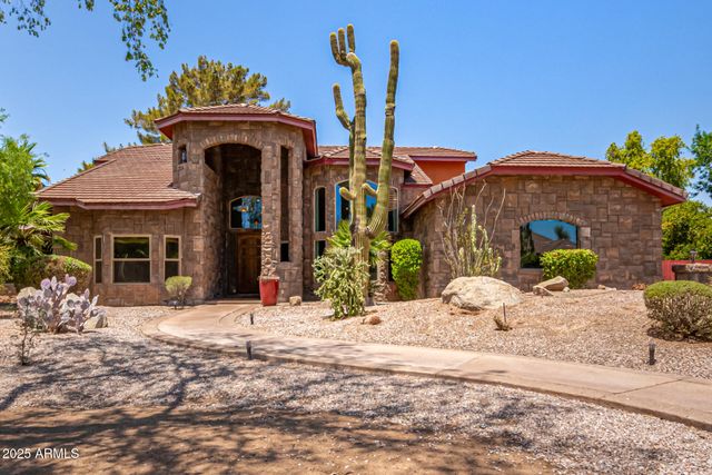 8606 S DORSEY Lane, Tempe, AZ 85284