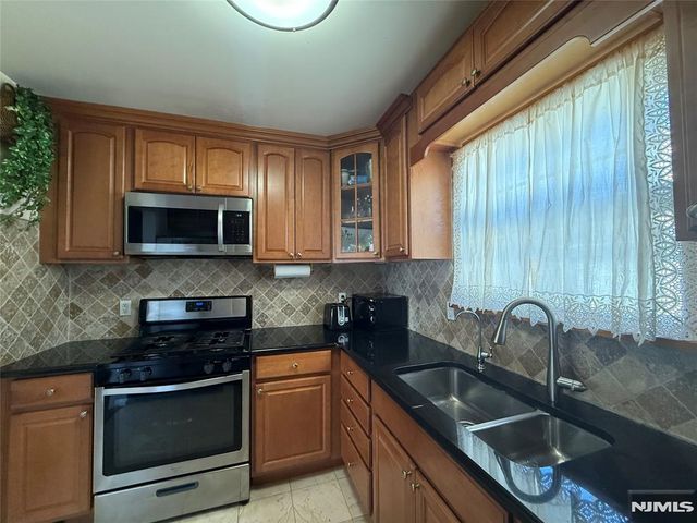 101 Phelps Avenue, Englewood, NJ 07631