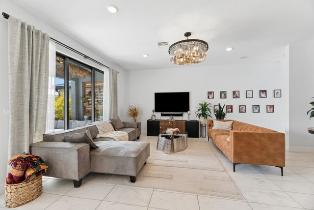 4482 Silverwood Lane, Fort Lauderdale, FL 33309