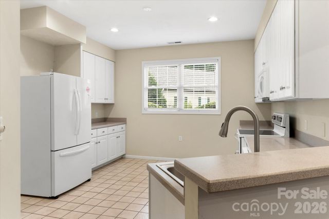 36 Sheffield Place, Brevard, NC 28712