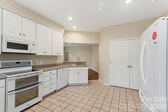 36 Sheffield Place, Brevard, NC 28712