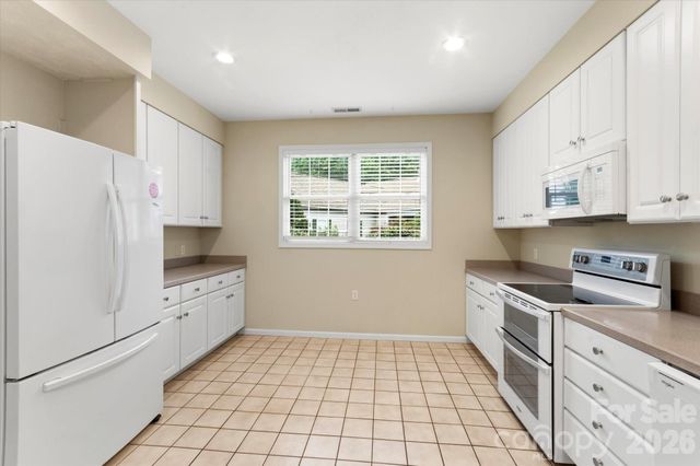 36 Sheffield Place, Brevard, NC 28712