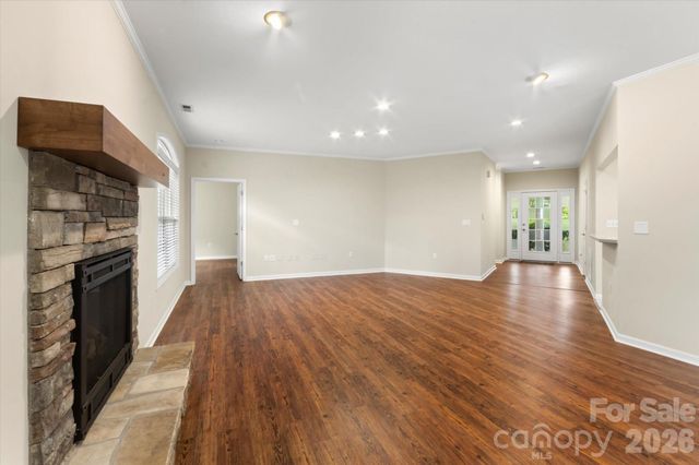 36 Sheffield Place, Brevard, NC 28712