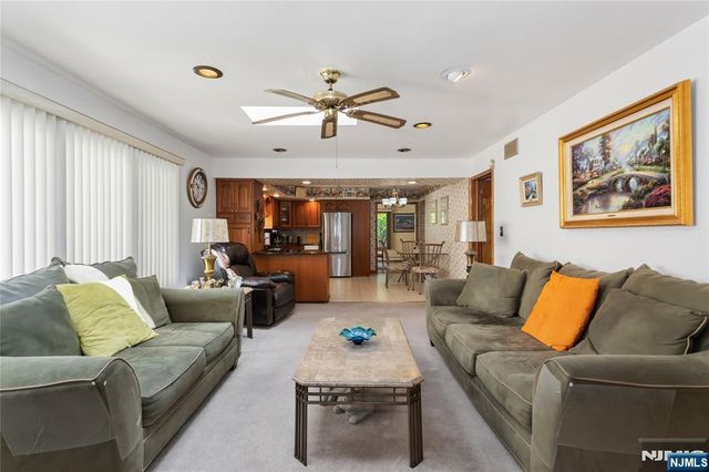 2 Martha Avenue, Elmwood Park, NJ 07407