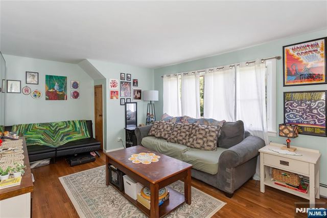 2 Martha Avenue, Elmwood Park, NJ 07407
