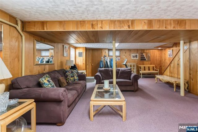2 Martha Avenue, Elmwood Park, NJ 07407
