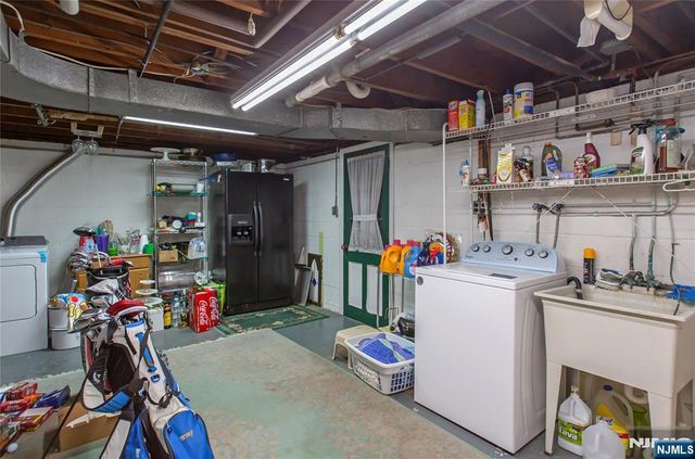 2 Martha Avenue, Elmwood Park, NJ 07407