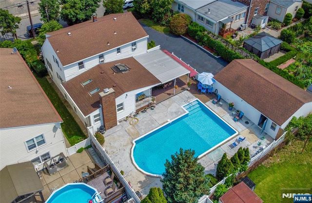 2 Martha Avenue, Elmwood Park, NJ 07407