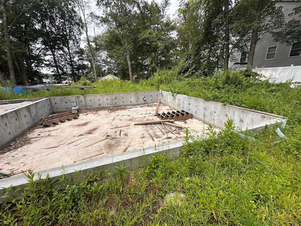 18 Blake Road, Salem, NH 03079