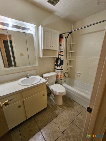 312 Baize Drive, Gatesville, TX 76528