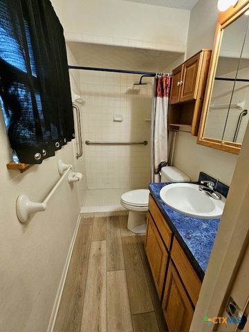 312 Baize Drive, Gatesville, TX 76528