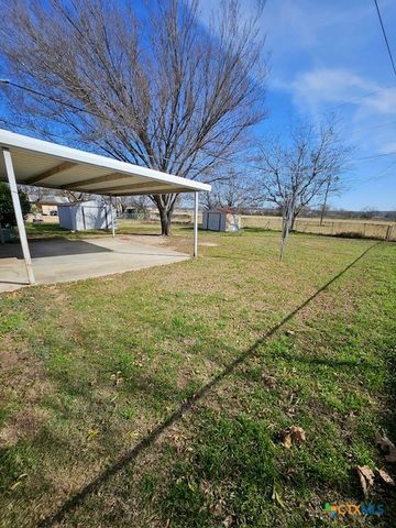 312 Baize Drive, Gatesville, TX 76528