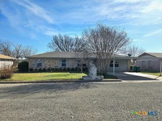 312 Baize Drive, Gatesville, TX 76528