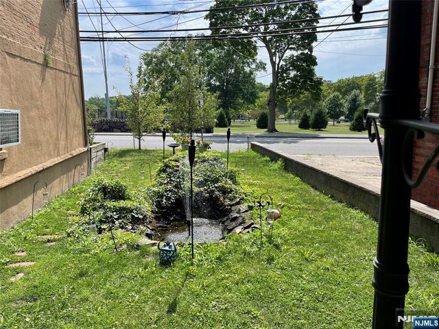 400 Woodcliff Avenue, North Bergen, NJ 07047