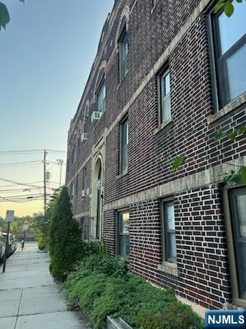 400 Woodcliff Avenue, North Bergen, NJ 07047