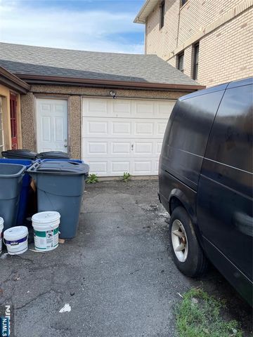 400 Woodcliff Avenue, North Bergen, NJ 07047