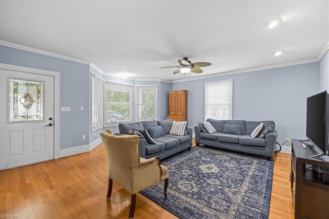 355 Grace ST, Smithfield, VA 23430