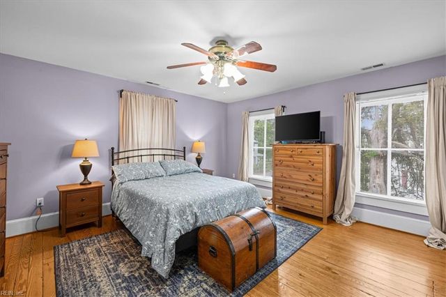 355 Grace ST, Smithfield, VA 23430