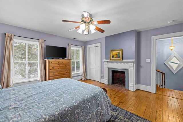 355 Grace ST, Smithfield, VA 23430