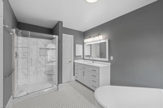 355 Grace ST, Smithfield, VA 23430
