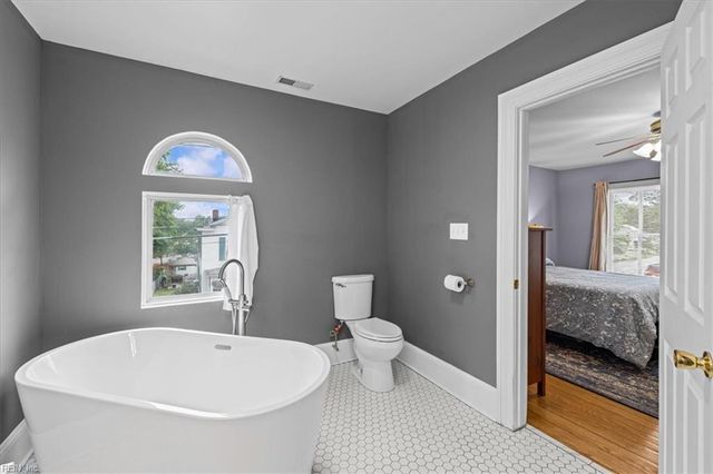 355 Grace ST, Smithfield, VA 23430
