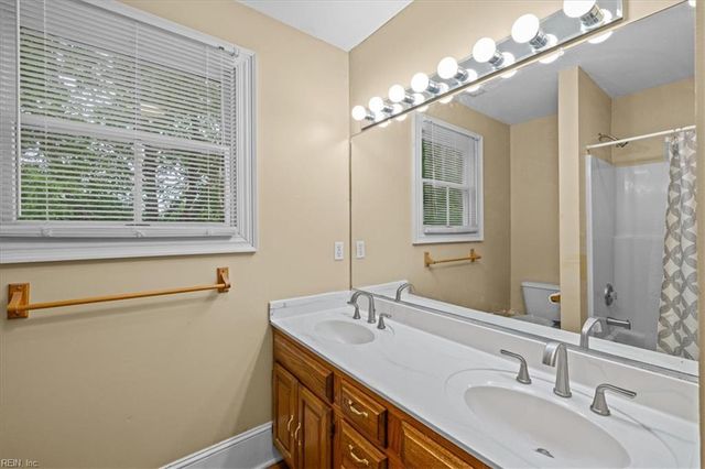 355 Grace ST, Smithfield, VA 23430