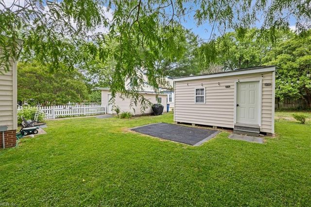 355 Grace ST, Smithfield, VA 23430