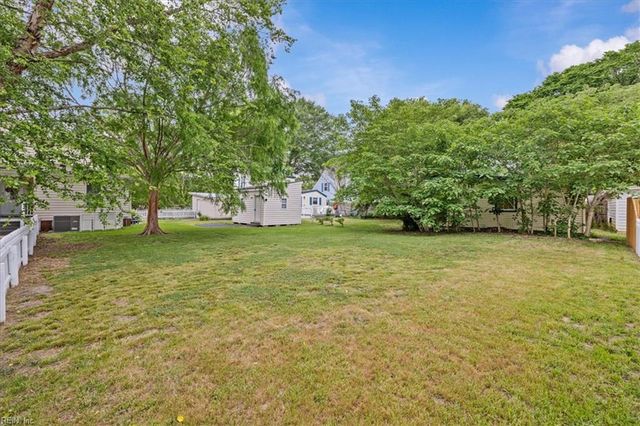 355 Grace ST, Smithfield, VA 23430