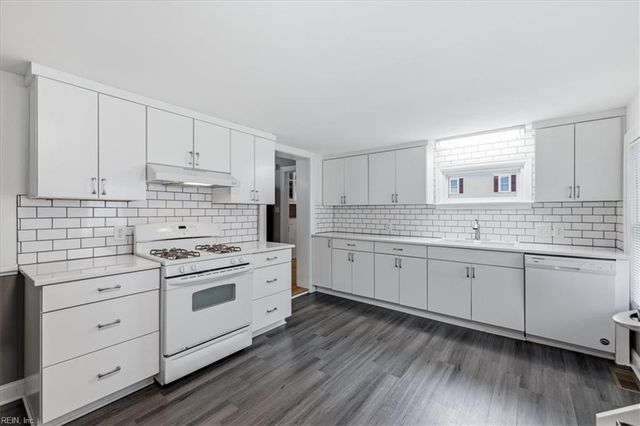 355 Grace ST, Smithfield, VA 23430