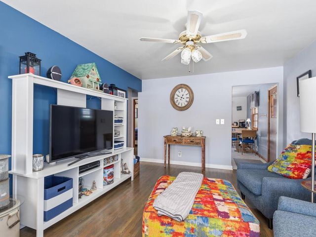 4604 Pleasant Street SE, Prior Lake, MN 55372