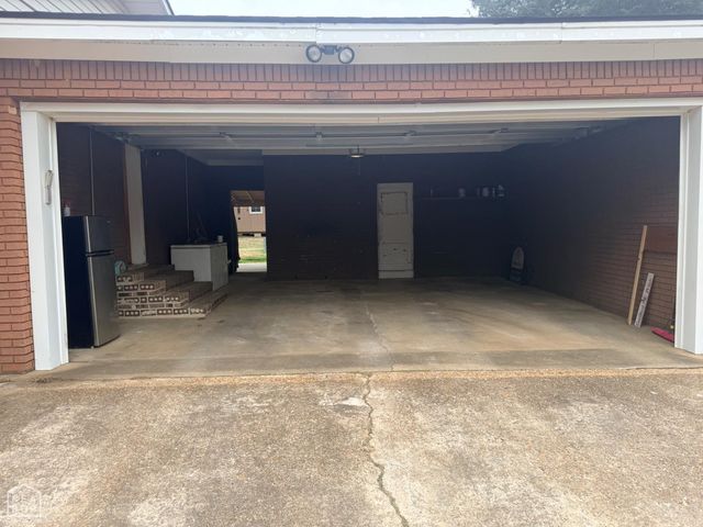 2204 Bridger Road, Jonesboro, AR 72405