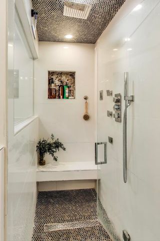 4553 S Ellis Avenue, Chicago, IL 60653