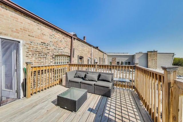 4553 S Ellis Avenue, Chicago, IL 60653