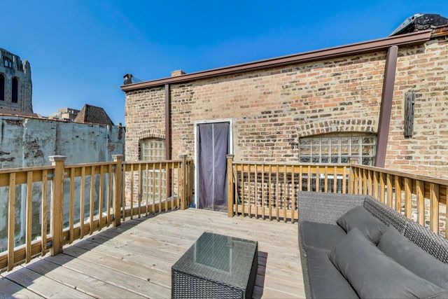 4553 S Ellis Avenue, Chicago, IL 60653